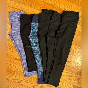 Bundle of 6 varying length leggings. Size Small.